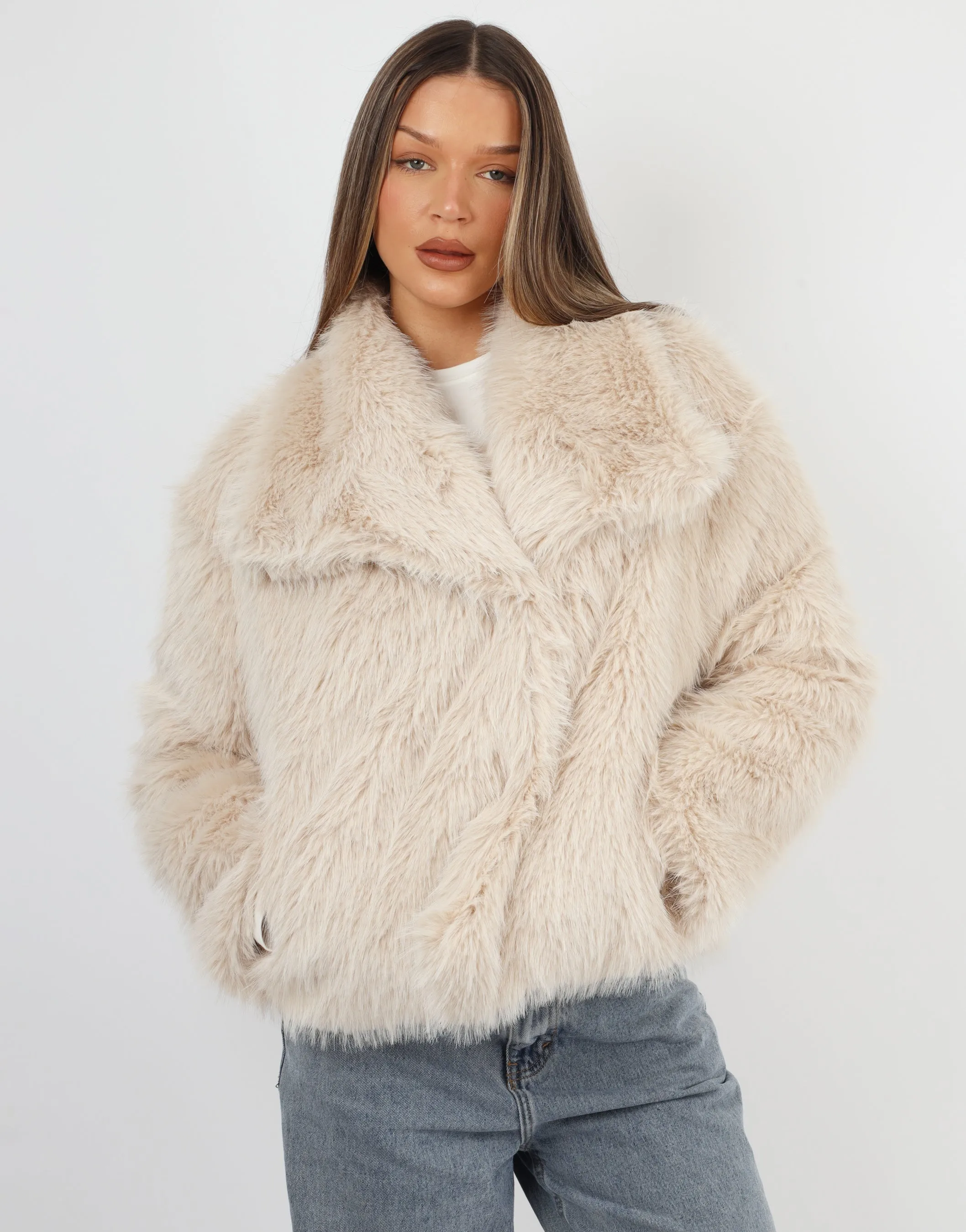 Arabella Oversized Collar Premium Faux Fur Coat in Beige sold by Simmi London product image thumbnail 3