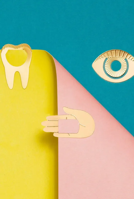 Multiuse clip Octaevo, "Talisman" sold by Alejandra de Coss