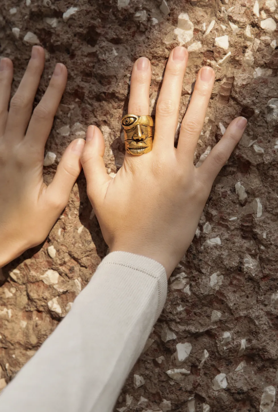 Anillo Visage sold by Alejandra de Coss