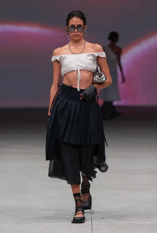 Falda Pinstripe Asimétrica sold by Alejandra de Coss