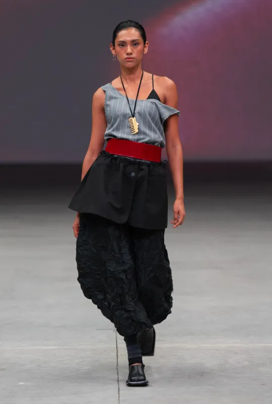 Medio Blazer Ajustable sold by Alejandra de Coss