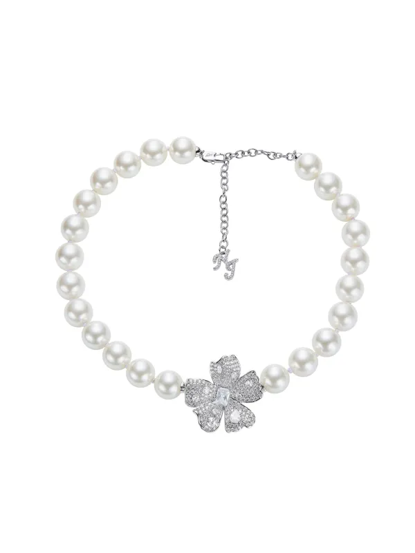 Bellina Floral Pearl Necklace made by Nana Jacqueline