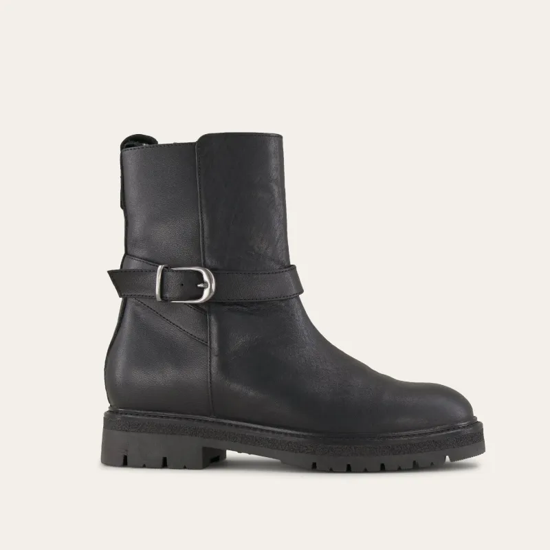 Naot Women's Chalmers Black Leather Water Resistant sold by Orleans Shoe Co.