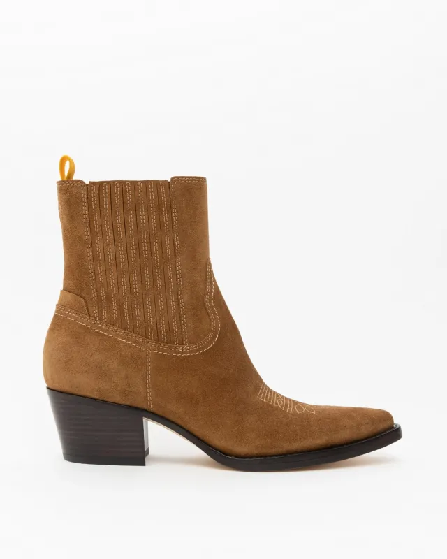 Oncept Women's Wyoming Cognac sold by Orleans Shoe Co.