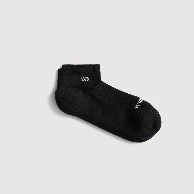 Wide Open Men’s Solid Cushioned No Show Socks Black 9000 sold by Orleans Shoe Co.