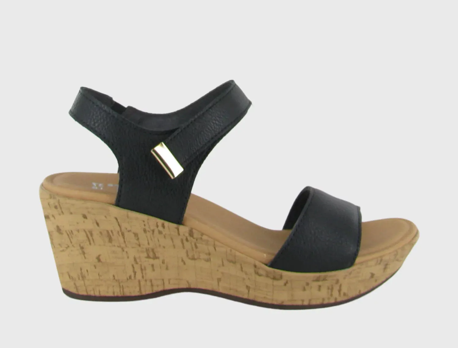 Naot Women’s Summer Black Soft Leather sold by Orleans Shoe Co.