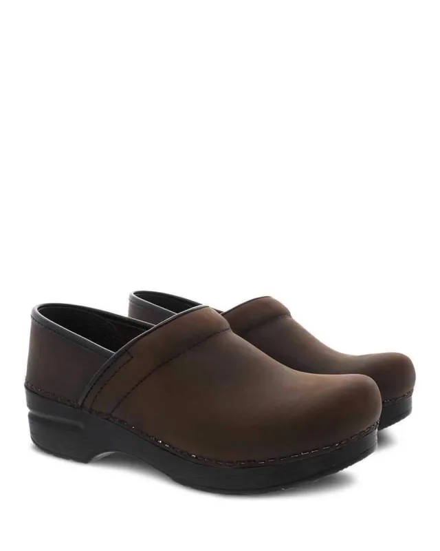 Dansko Men's XP 2.0 Oiled Brown Clog made by Dansko