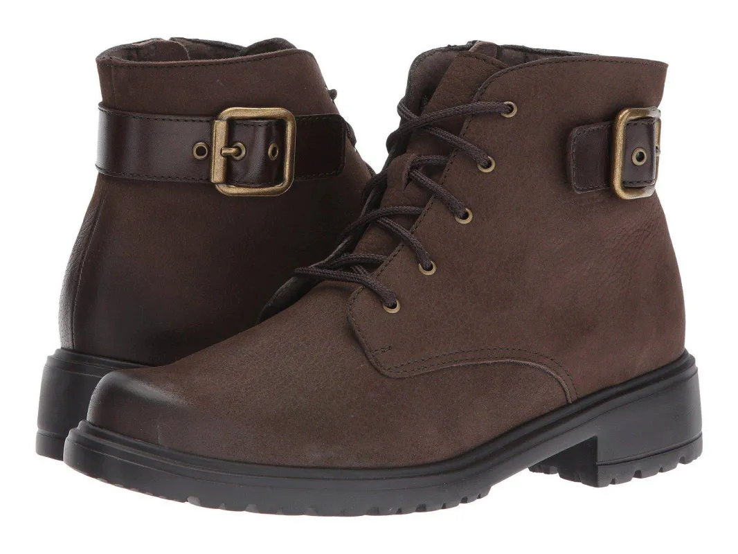 Munro Women's Bradley Brown Tumbled Nubuck Water Resistant Boot made by Munro