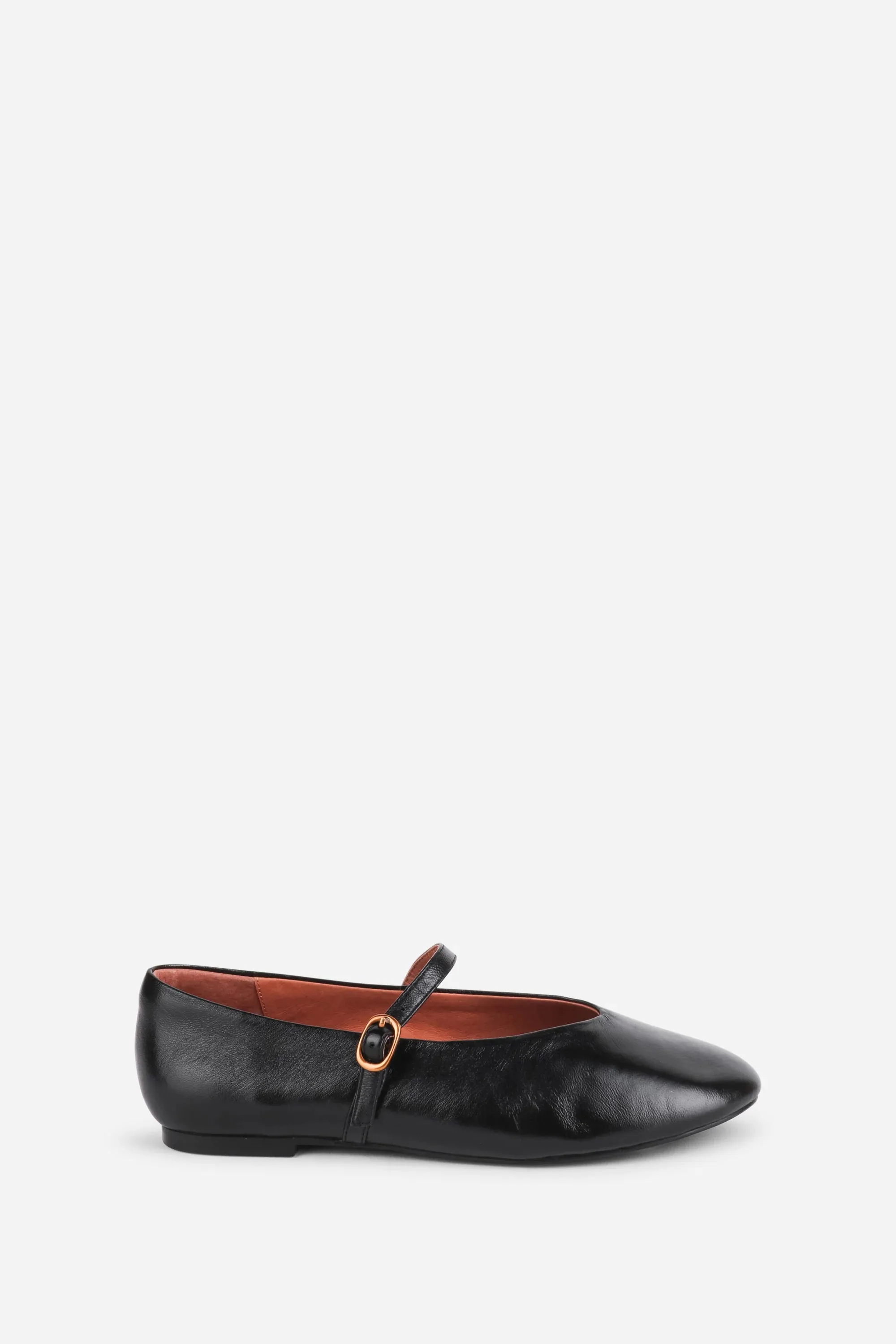 Intentionally Blank Women's Larisa Black sold by Orleans Shoe Co.