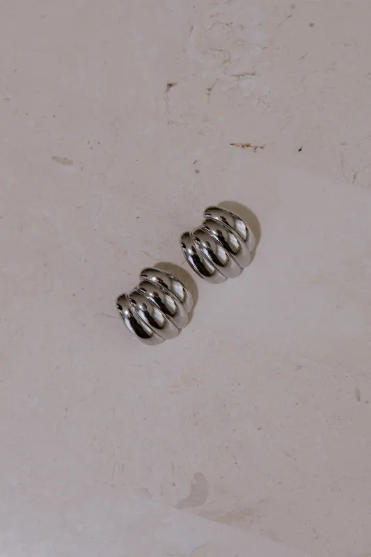 Loo Earring - Silver sold by RAEF