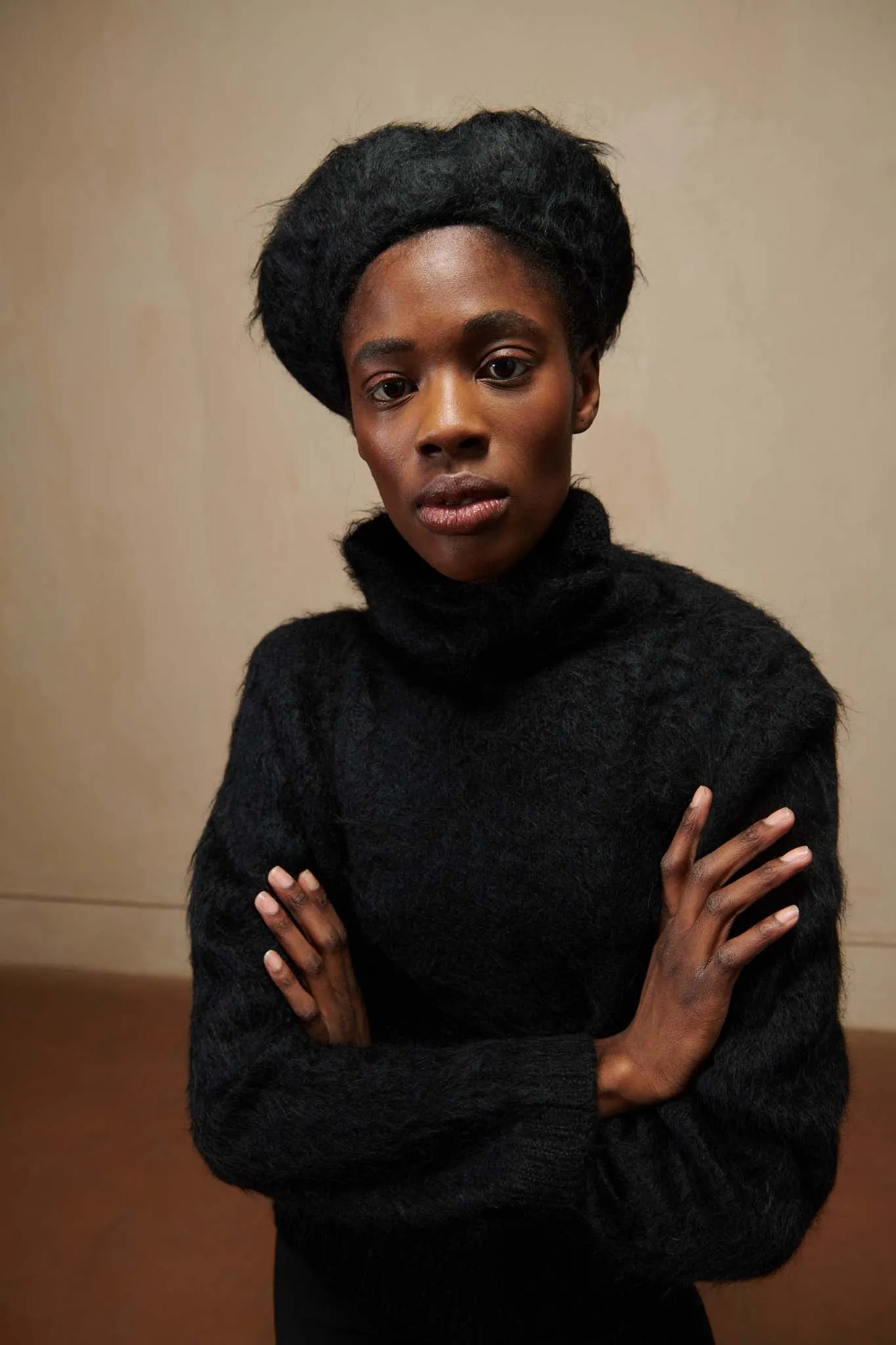 BRUSHED BERET | noir sold by Maria Stanley product image thumbnail 3