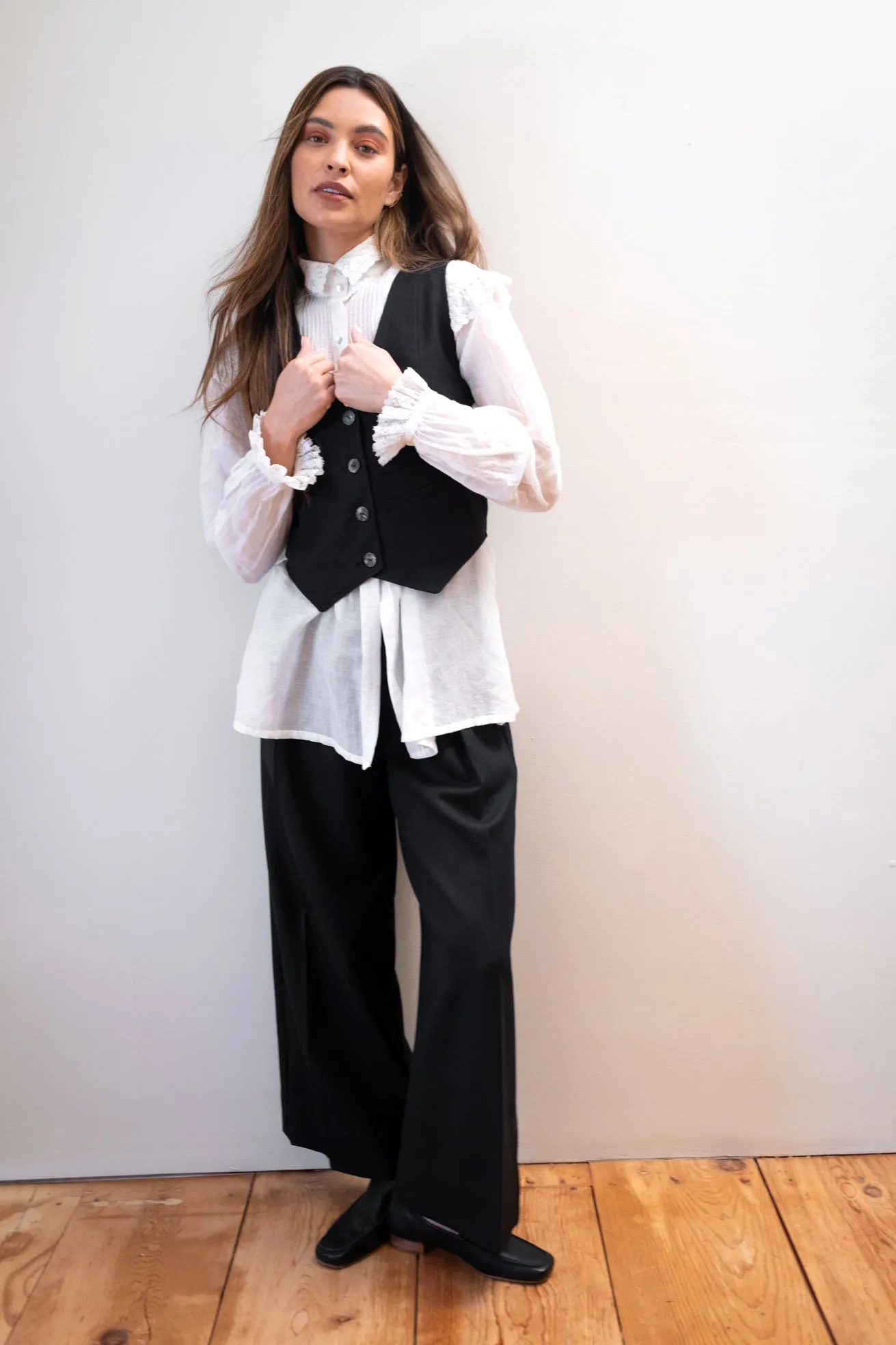 FARRA VEST | noir | organic sold by Maria Stanley product image thumbnail 2