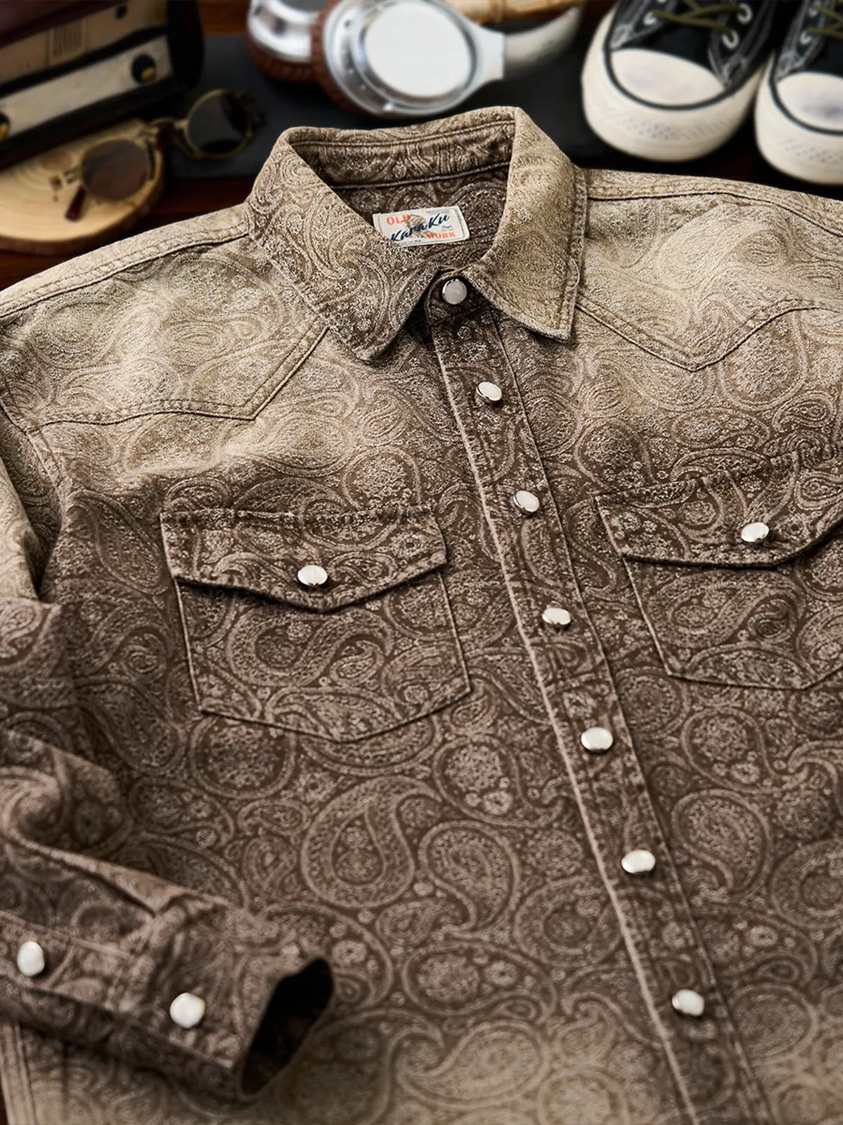 Gradient Paisley Pattern Denim Work Shirt with Pearl-Style Buttons sold by Karaku product image thumbnail 4