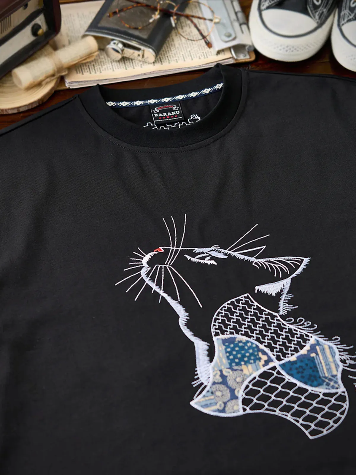 Reconstructed “Cat’s Prayer” Sashiko × Vintage Patchwork T-Shirt sold by Karaku product image thumbnail 5