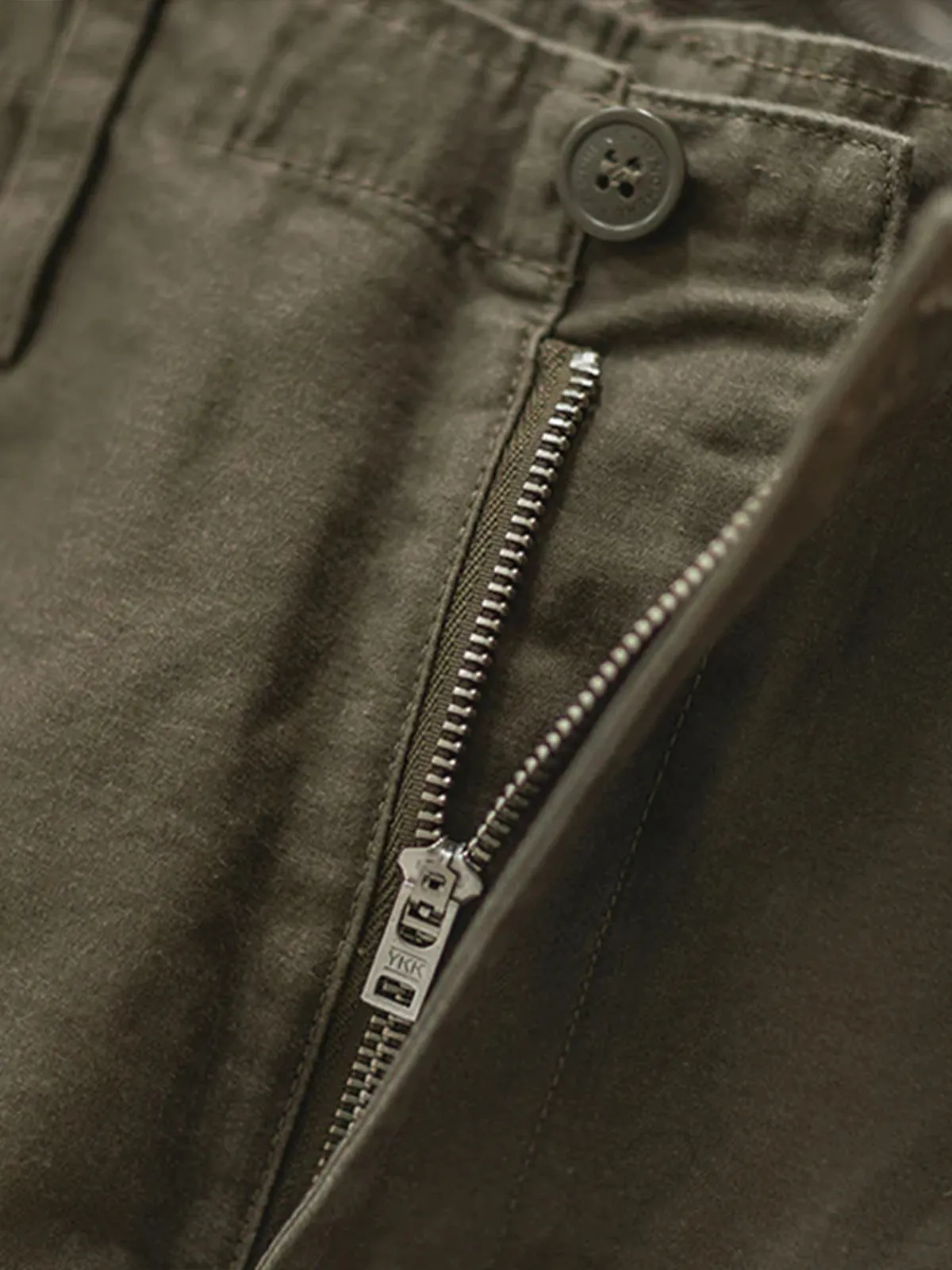 Heavyweight Color-Block Design Cargo Pants sold by Karaku product image thumbnail 5