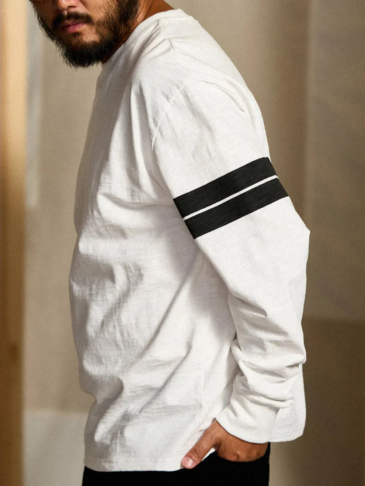 Contrast Sleeve Line Heavyweight Slub Long Sleeve Tee sold by Karaku product image thumbnail 4