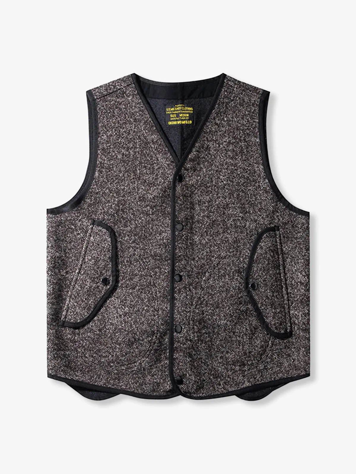 British Wool Blend Knit V-Neck Vest sold by Karaku product image thumbnail 2