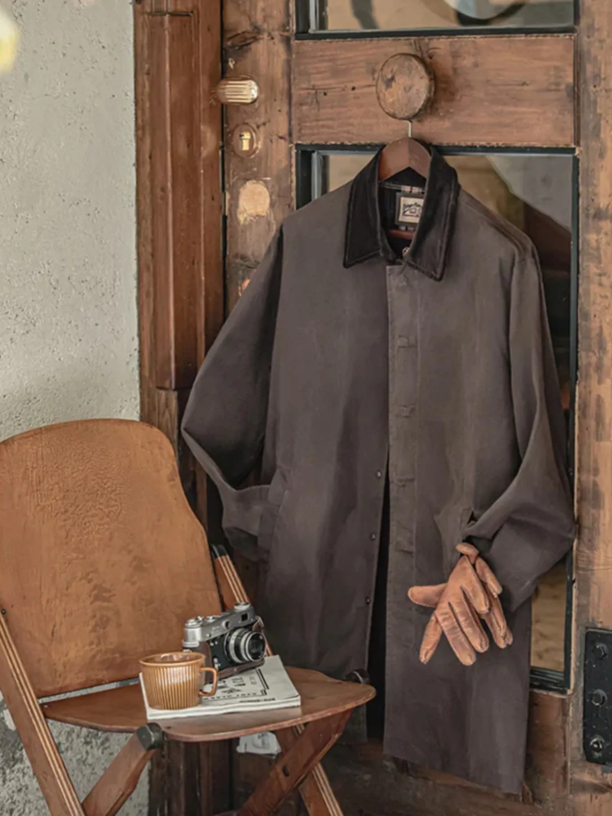 Oil-Waxed Windbreaker with Corduroy Collar sold by Karaku product image thumbnail 2