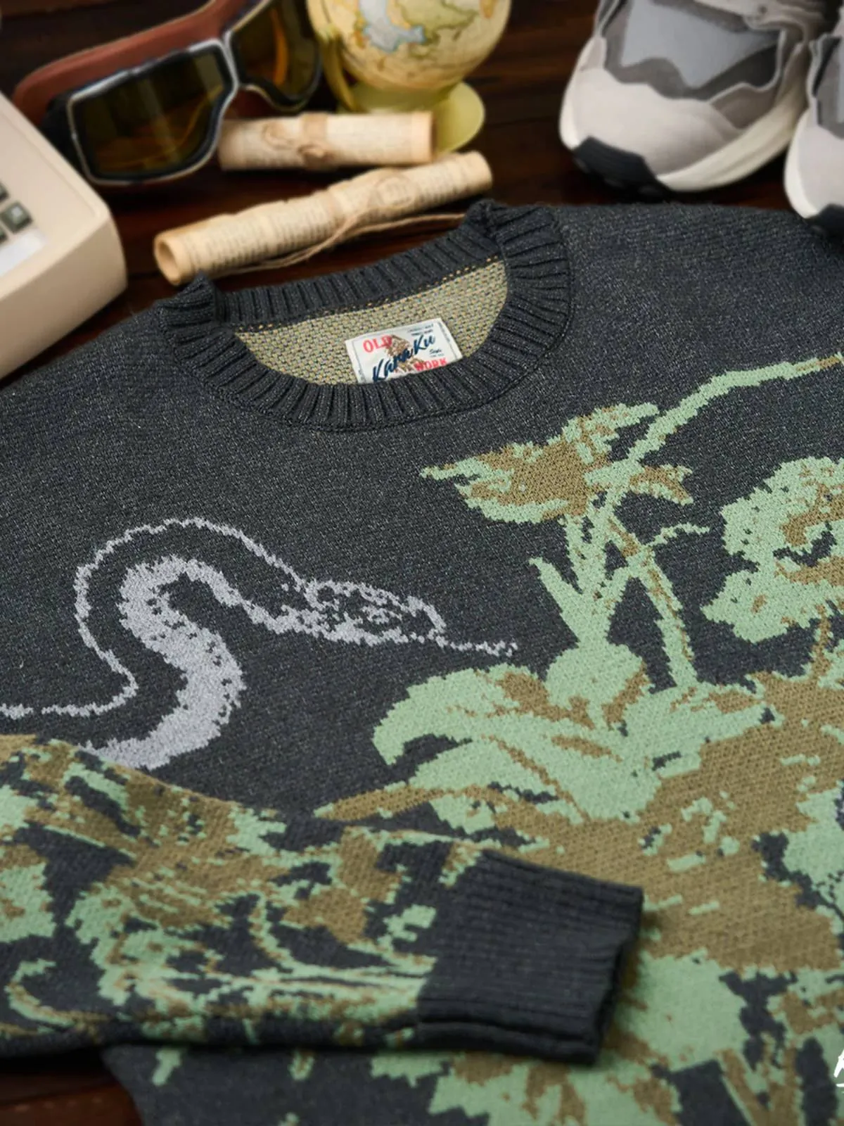 Snake & Skull Crew Neck Jacquard Knitted Sweater sold by Karaku product image thumbnail 4
