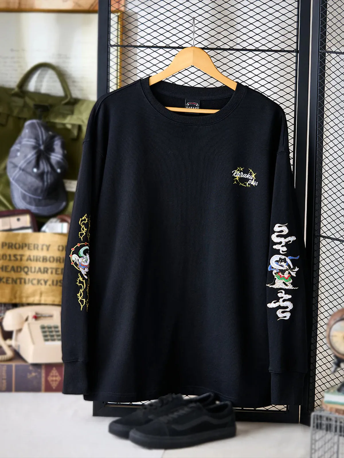 “Black Shiba Fujin & White Cat Raijin” Embroidered Cotton Crewneck Long Sleeve Tee sold by Karaku product image thumbnail 3