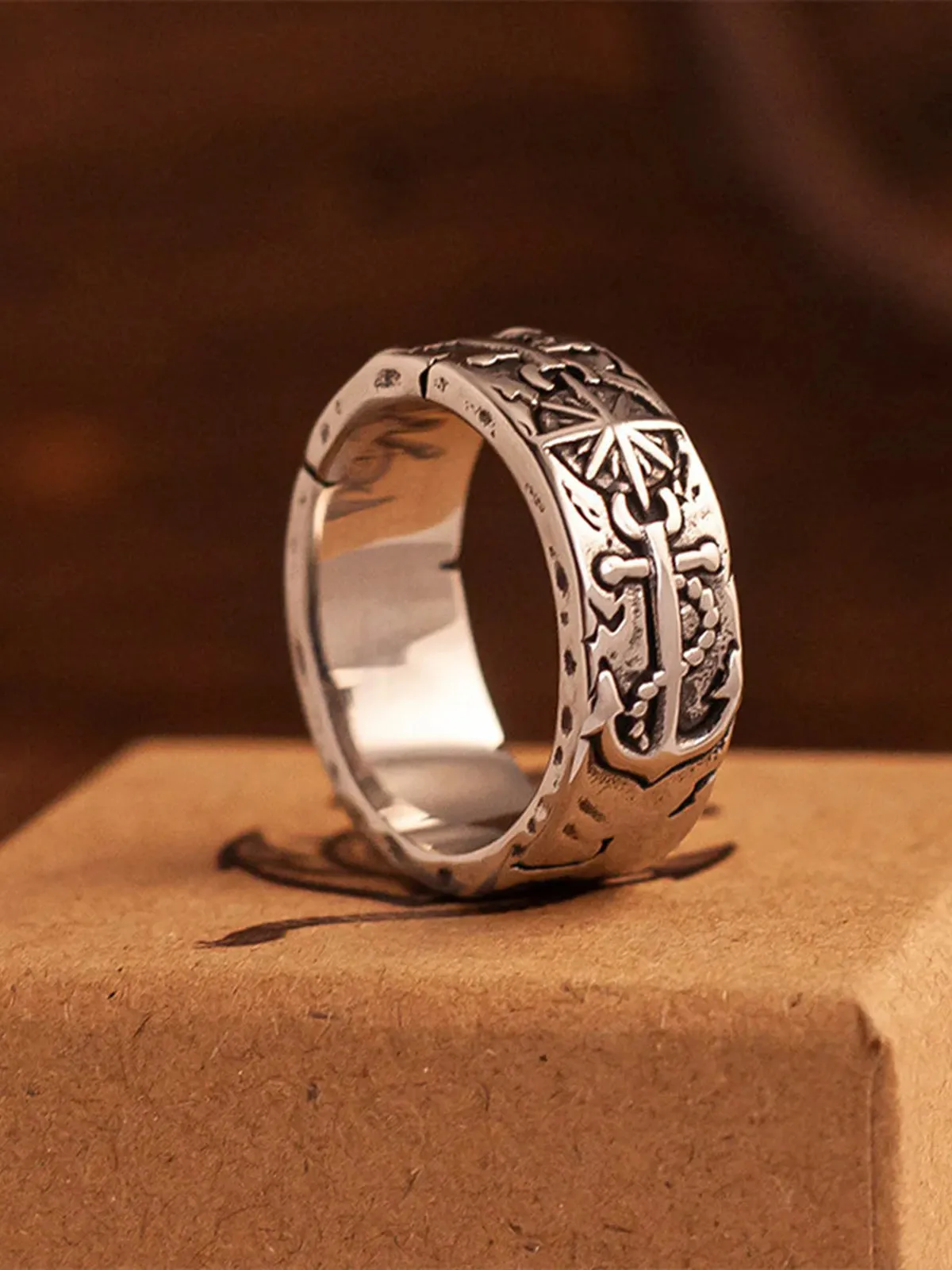 Anchor & Compass Motif Vintage-Finish Titanium Ring sold by Karaku product image thumbnail 3