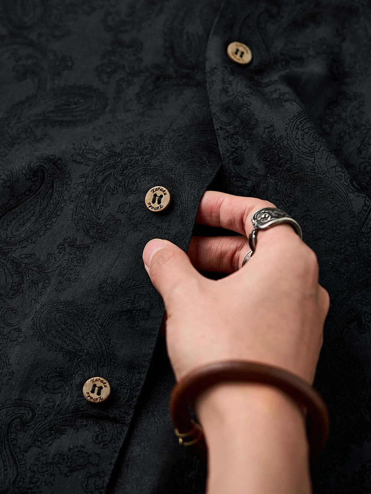Wool-Blend Paisley Jacquard Open-Collar Shirt sold by Karaku product image thumbnail 5