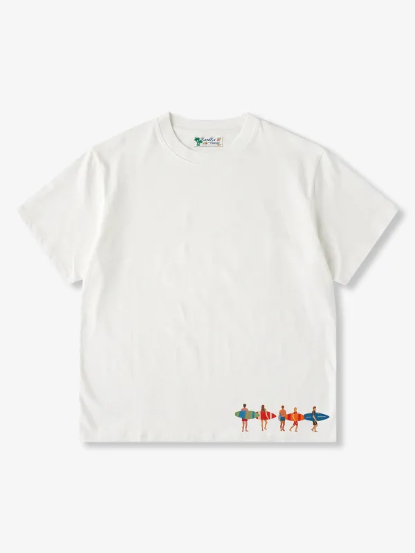 [Pre-order] “Surfers on the Beach” Print Cotton T-Shirt with Accent Hem made by Karaku