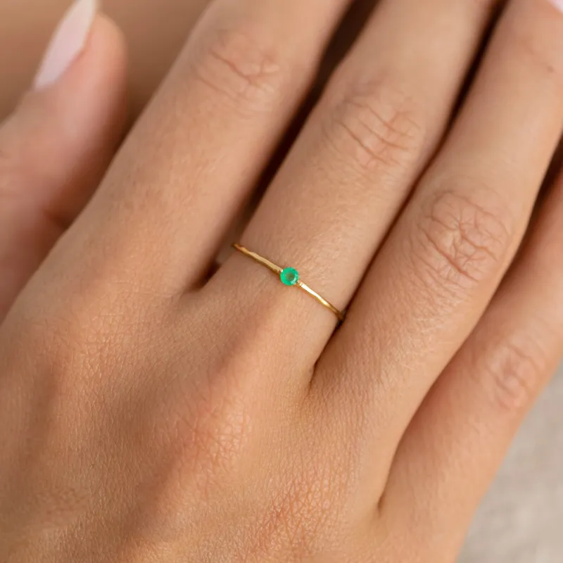 Emerald Ring 14k Gold - Penelope sold by Linjer