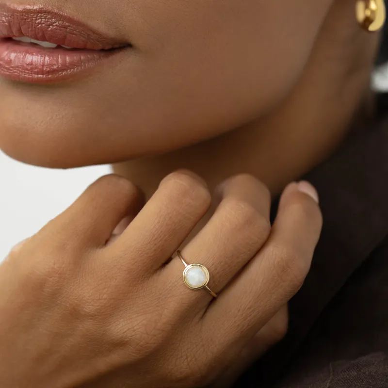Moonstone Ring 14k Gold - Zosia made by Linjer