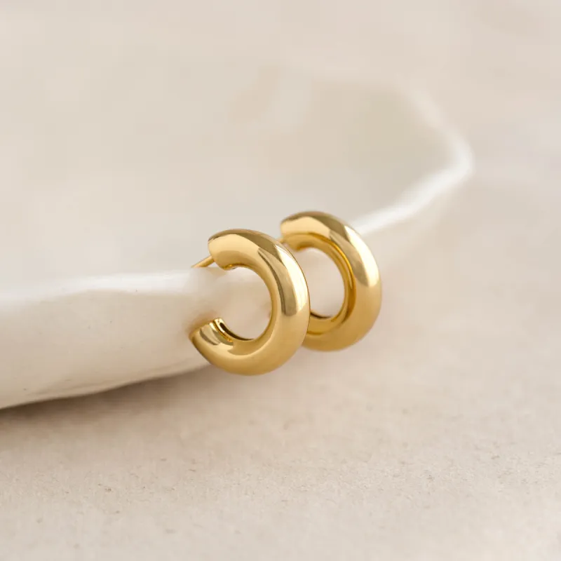 Chunky Huggie Hoop Earrings - Giulia sold by Linjer