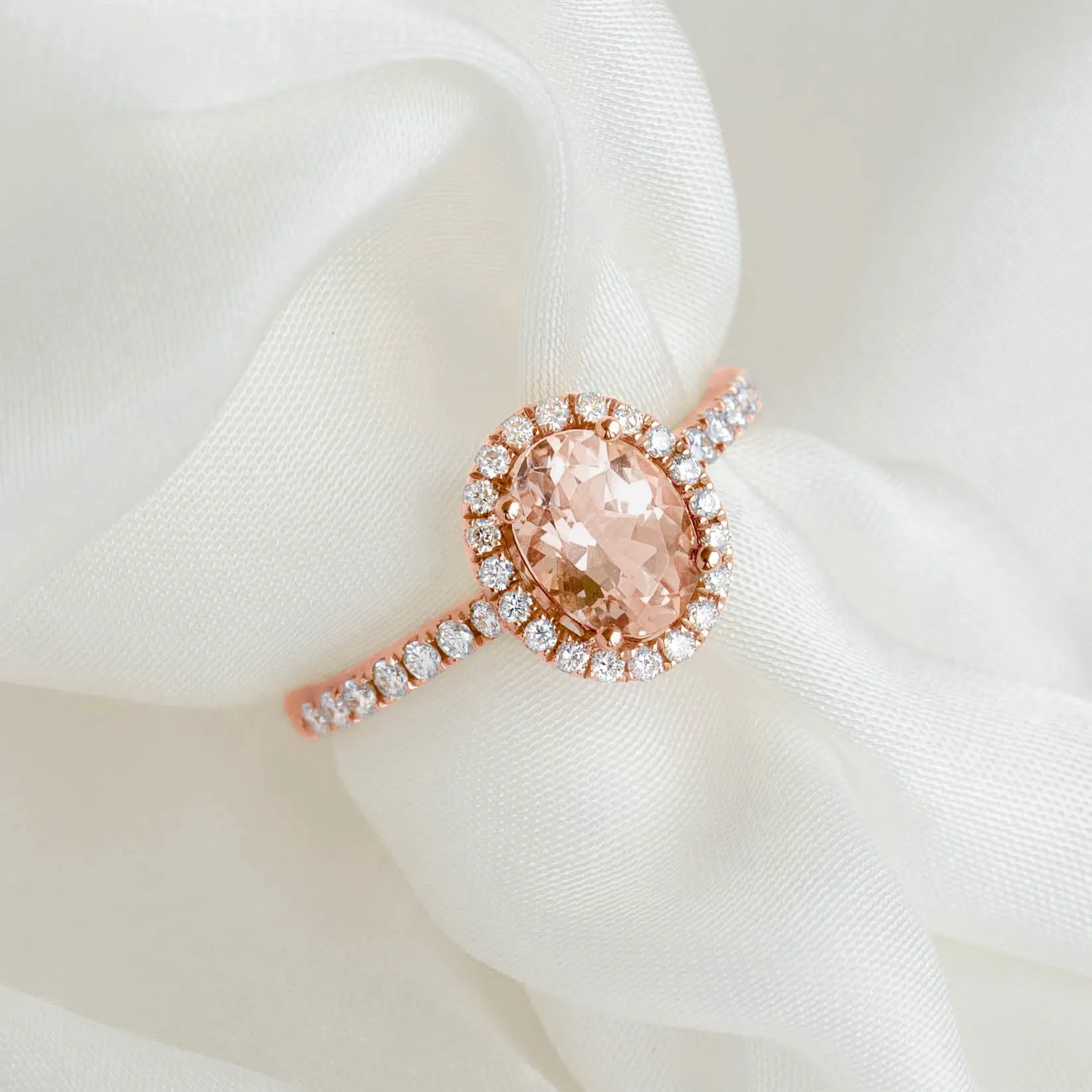Oval Morganite Halo Ring Rose Gold - Suna sold by Linjer product image thumbnail 4