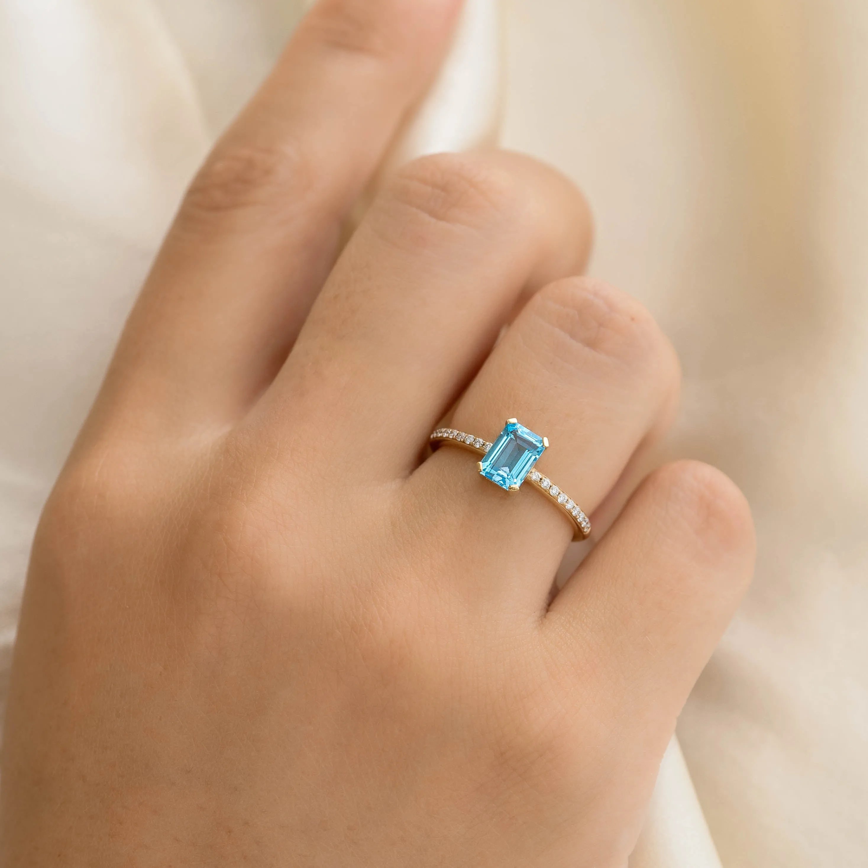 Baguette Swiss Blue Topaz and Diamond Ring 14k Gold - Safiya sold by Linjer product image thumbnail 2