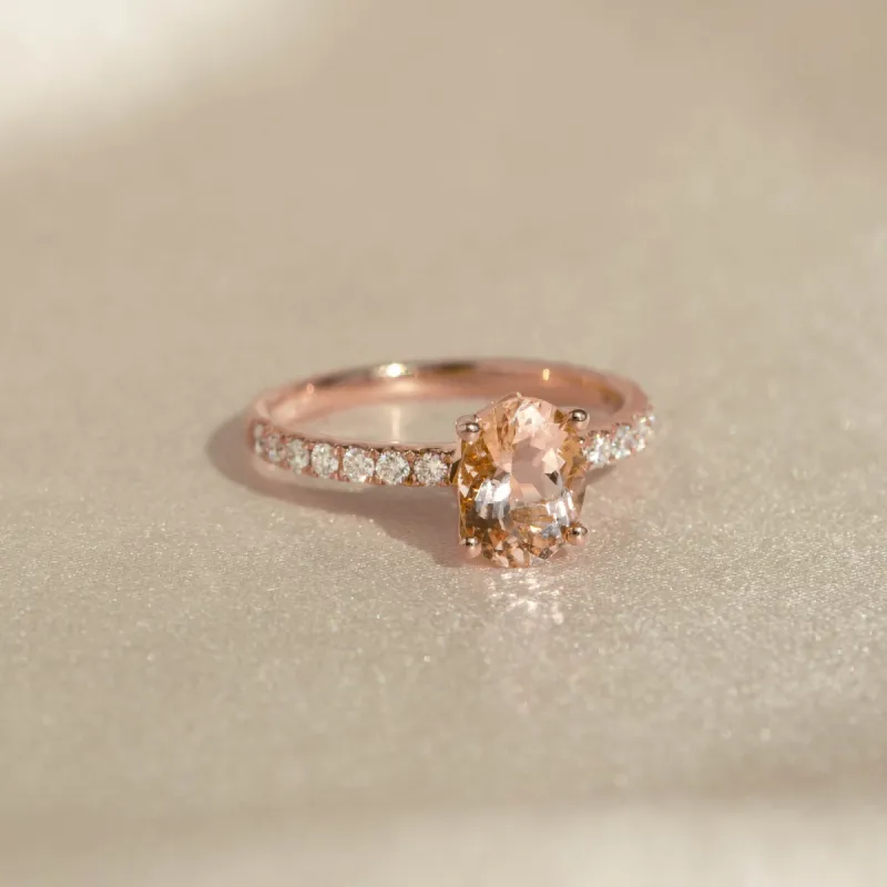 Oval Morganite and Diamond Ring Rose Gold - Minette sold by Linjer