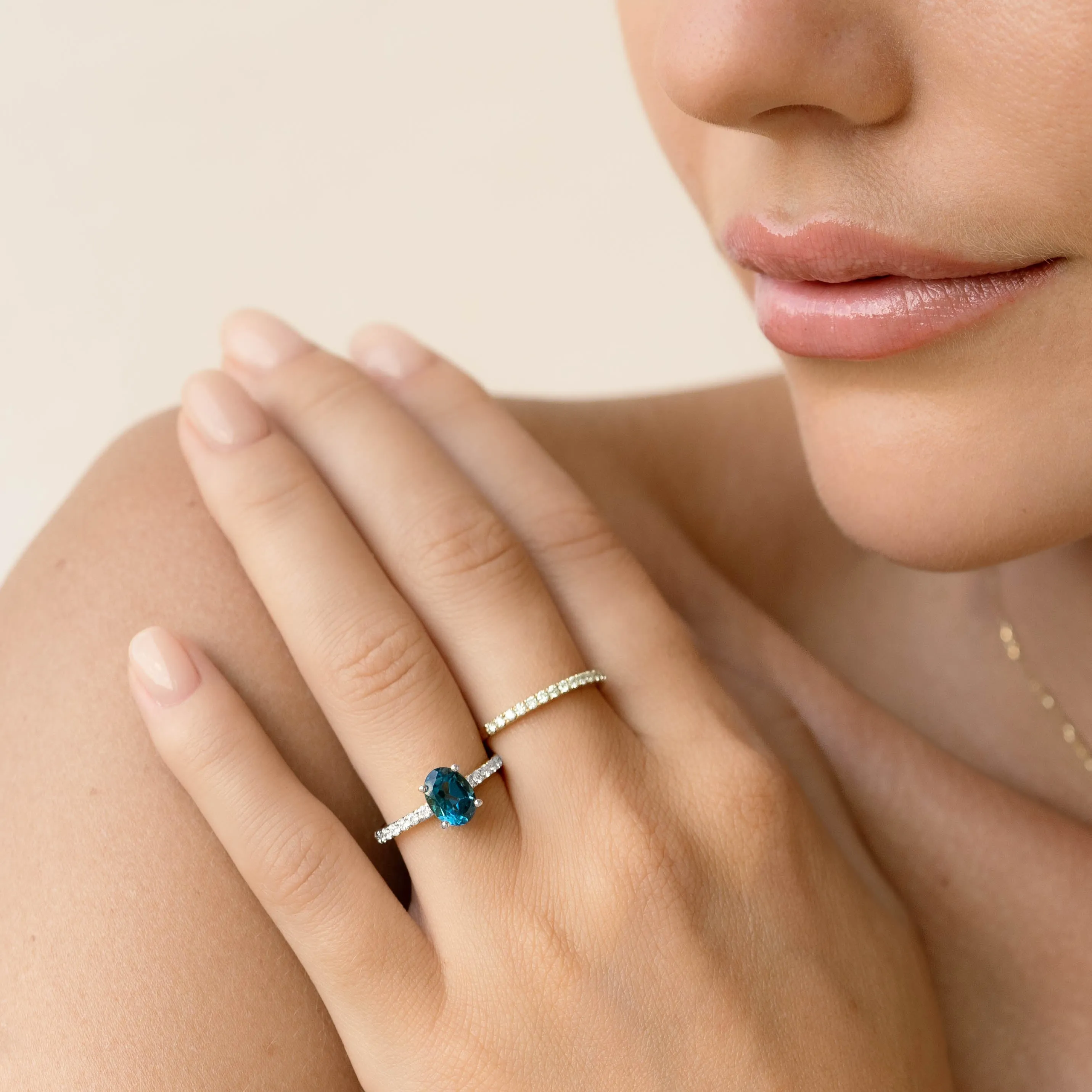 Oval London Blue Topaz and Diamond Ring White Gold - Minette sold by Linjer product image thumbnail 2