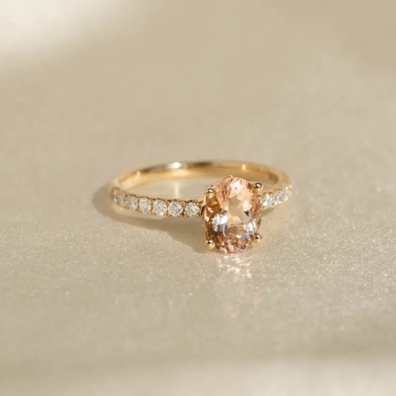 Oval Morganite and Diamond Ring 14k Gold - Minette sold by Linjer