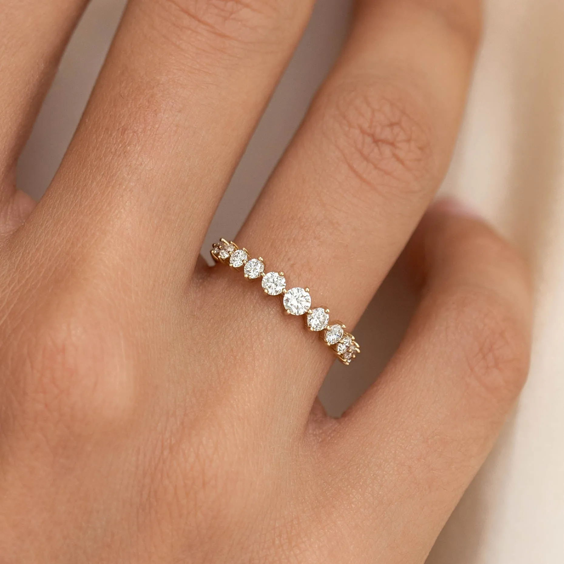 Graduated Diamond Ring 14k Gold - Giselle sold by Linjer