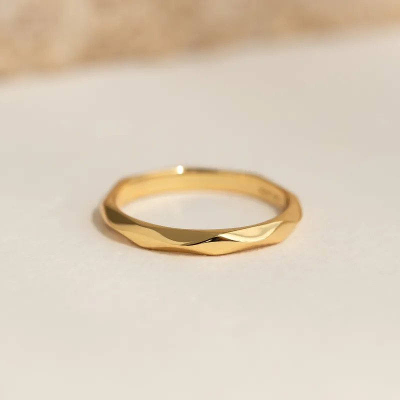 Faceted Ring - Rikka made by Linjer