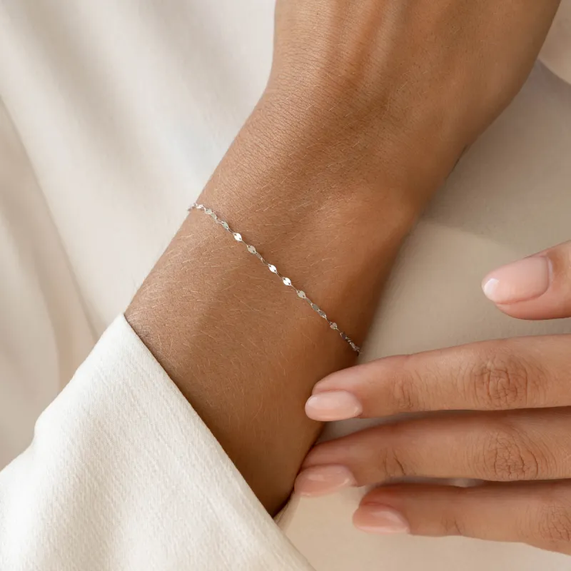 Petal Chain Bracelet White Gold - Florence sold by Linjer