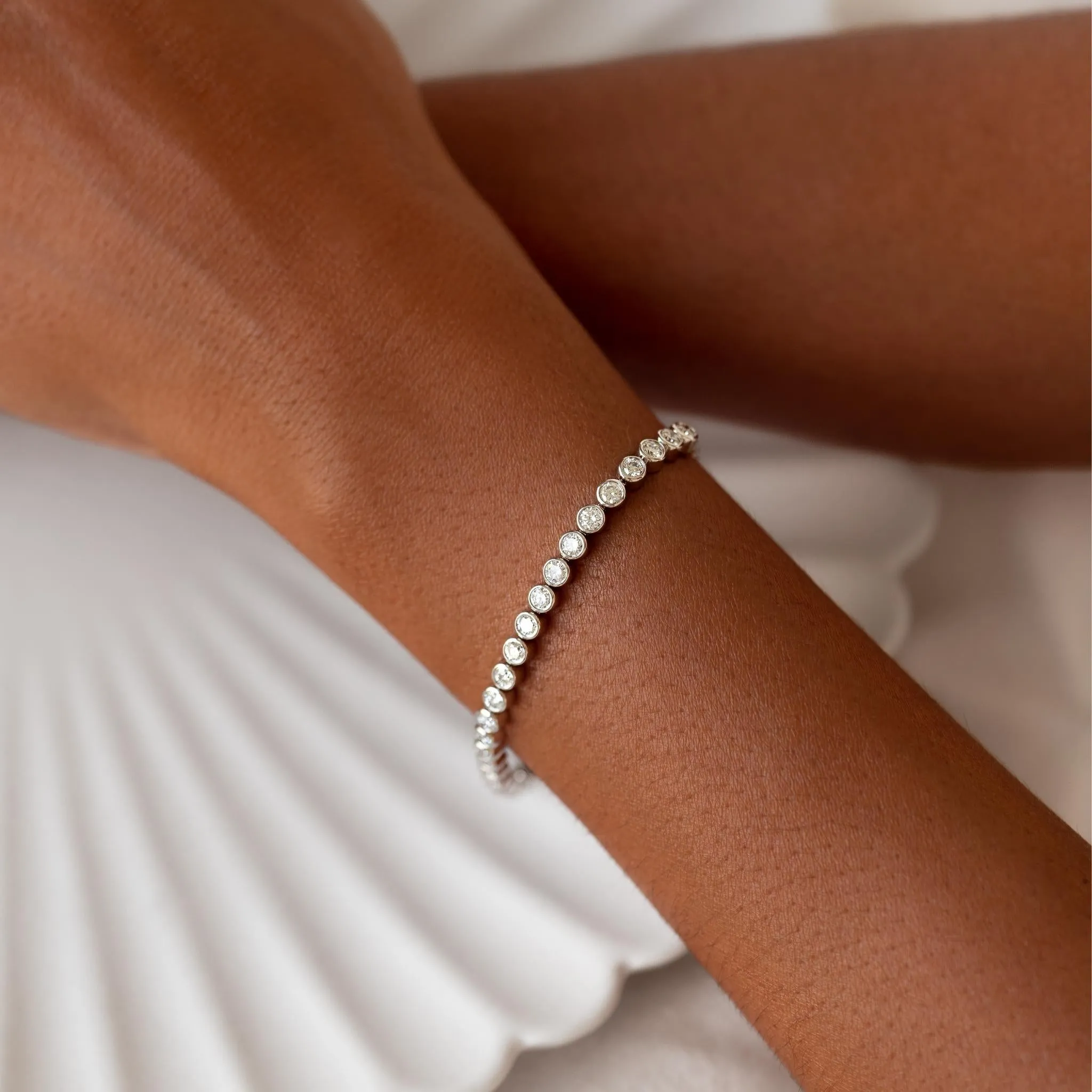 Half Diamond Tennis Bracelet 14k White Gold (1.8 - 2.0 ct tw) sold by Linjer