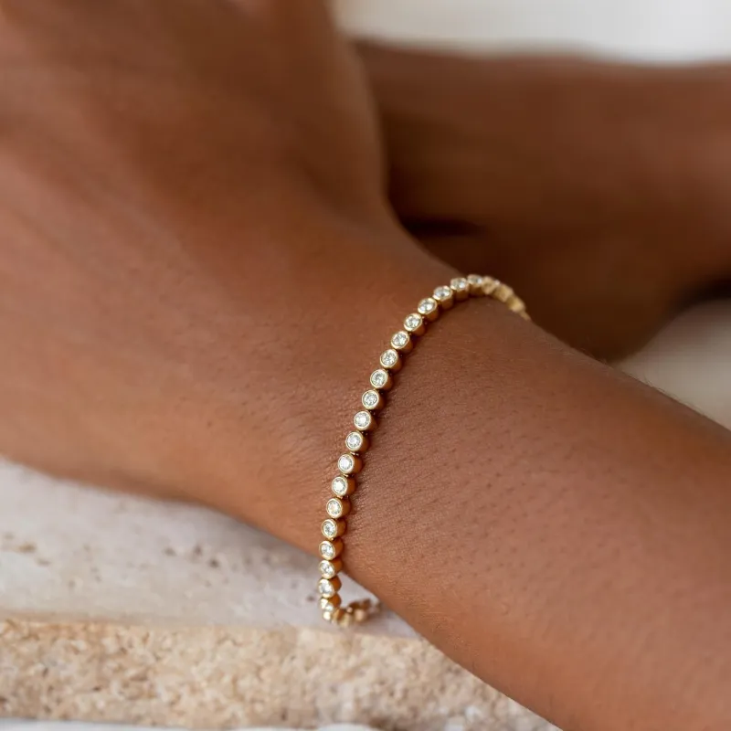 Half Diamond Tennis Bracelet 14k Yellow Gold (0.9 - 1.0 ct tw) sold by Linjer