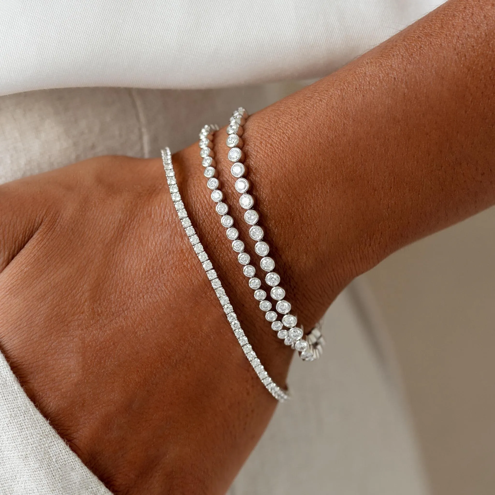 Half Diamond Tennis Bracelet 14k White Gold (0.9 - 1.0 ct tw) sold by Linjer product image thumbnail 4