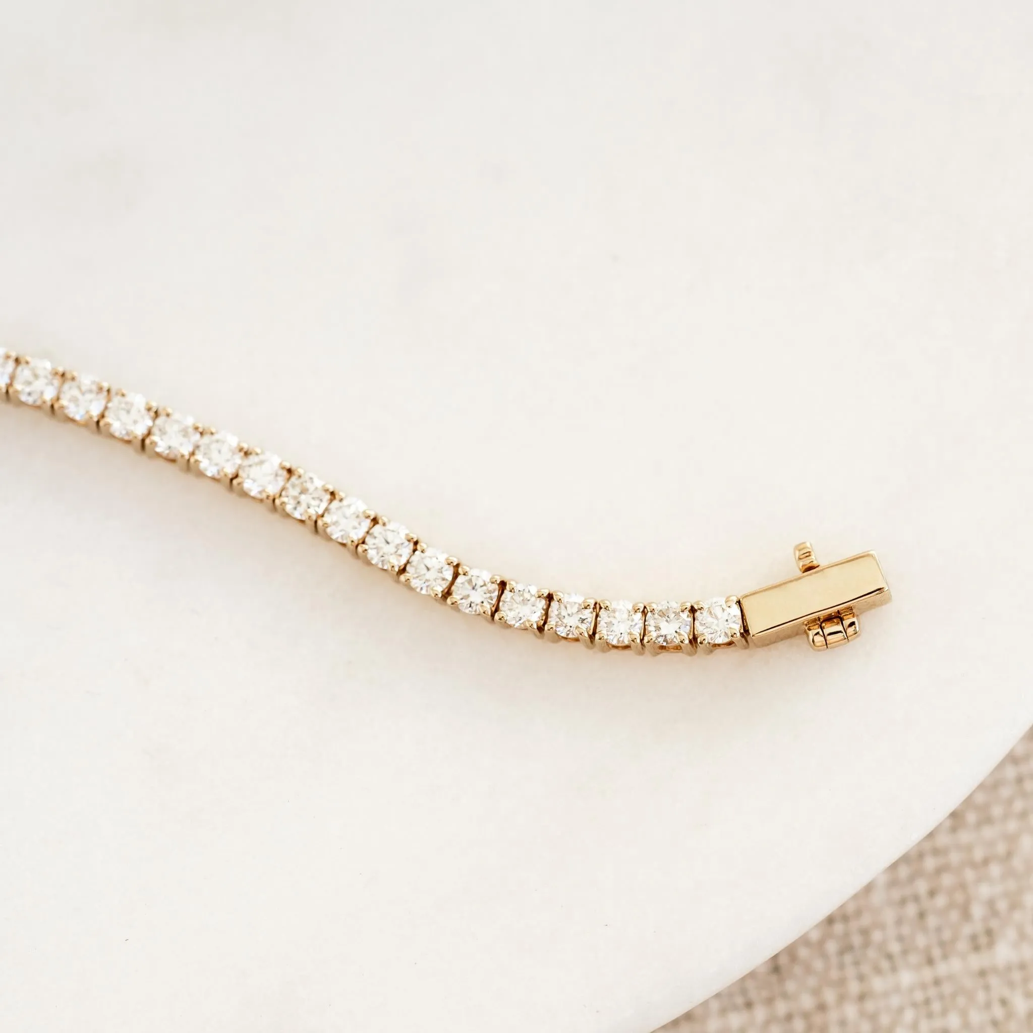 Diamond Tennis Bracelet 14k Yellow Gold (2.6 - 2.7 ct tw, 6.5 inches) sold by Linjer product image thumbnail 4