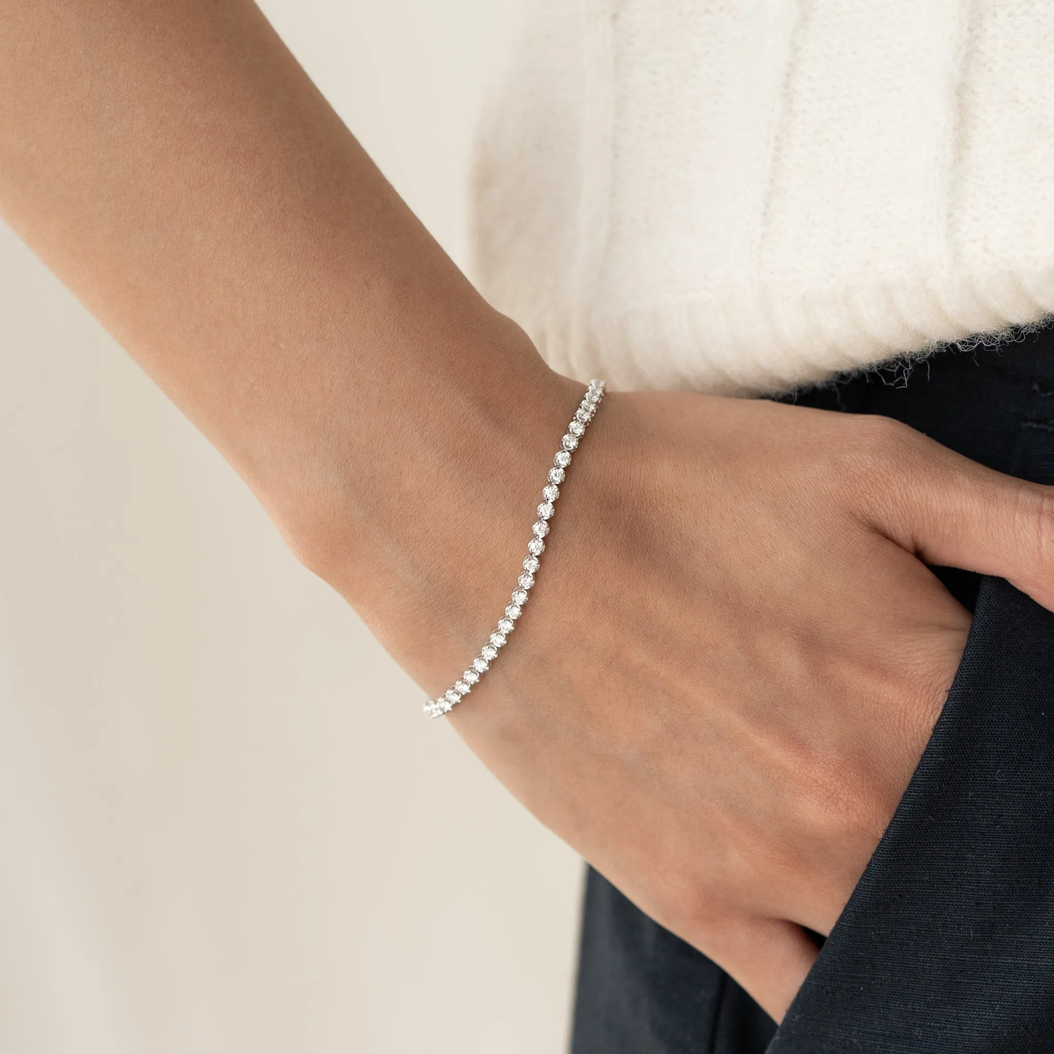 Diamond Tennis Bracelet White Gold (1.501 ct tw) - Mirella sold by Linjer
