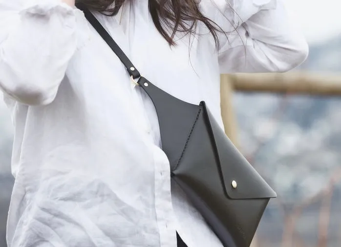 Loper & Haas Day off plus bag sold by Bird of Flight product image thumbnail 3