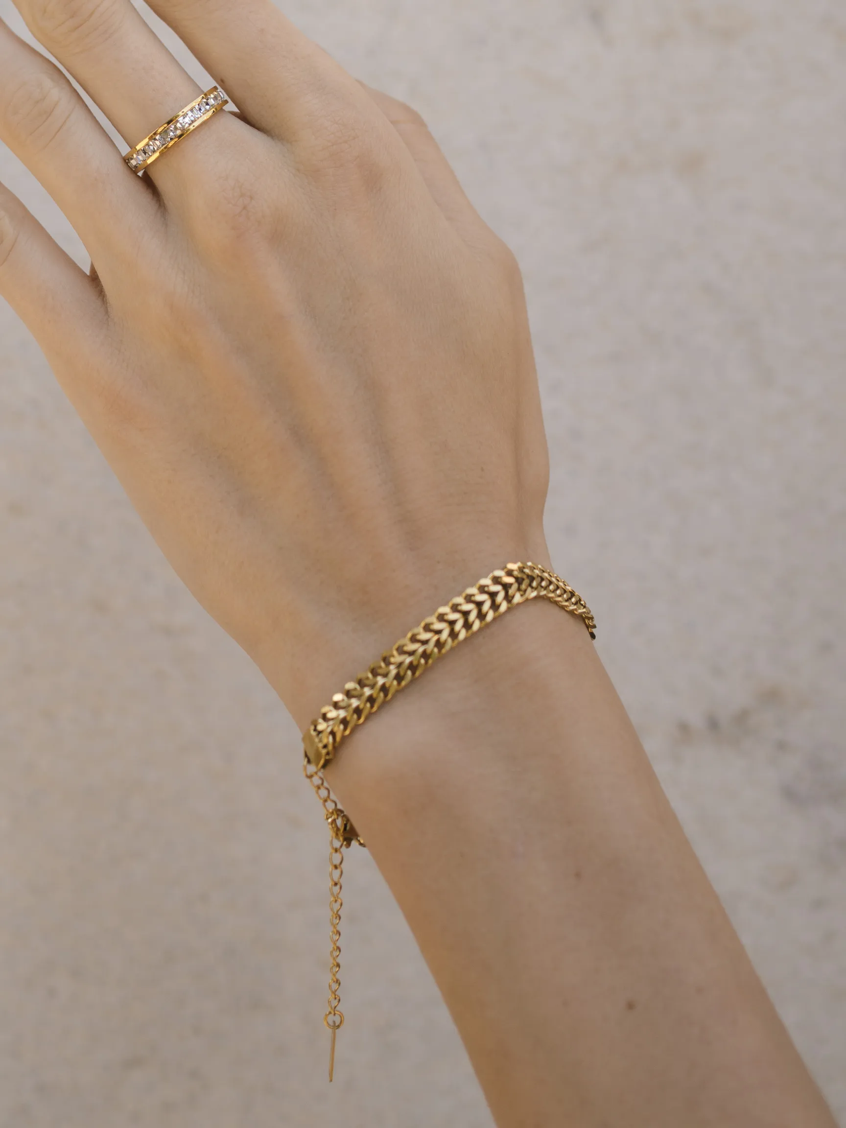 Double Curb Bracelet sold by VERAFIED product image thumbnail 2