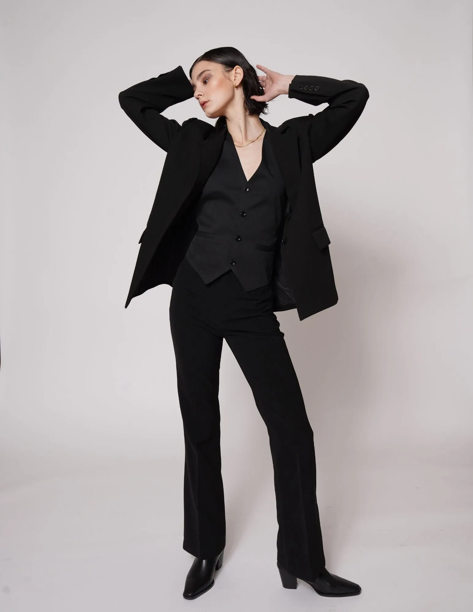 Black Wide-Shoulder Blazer sold by VERAFIED product image thumbnail 4