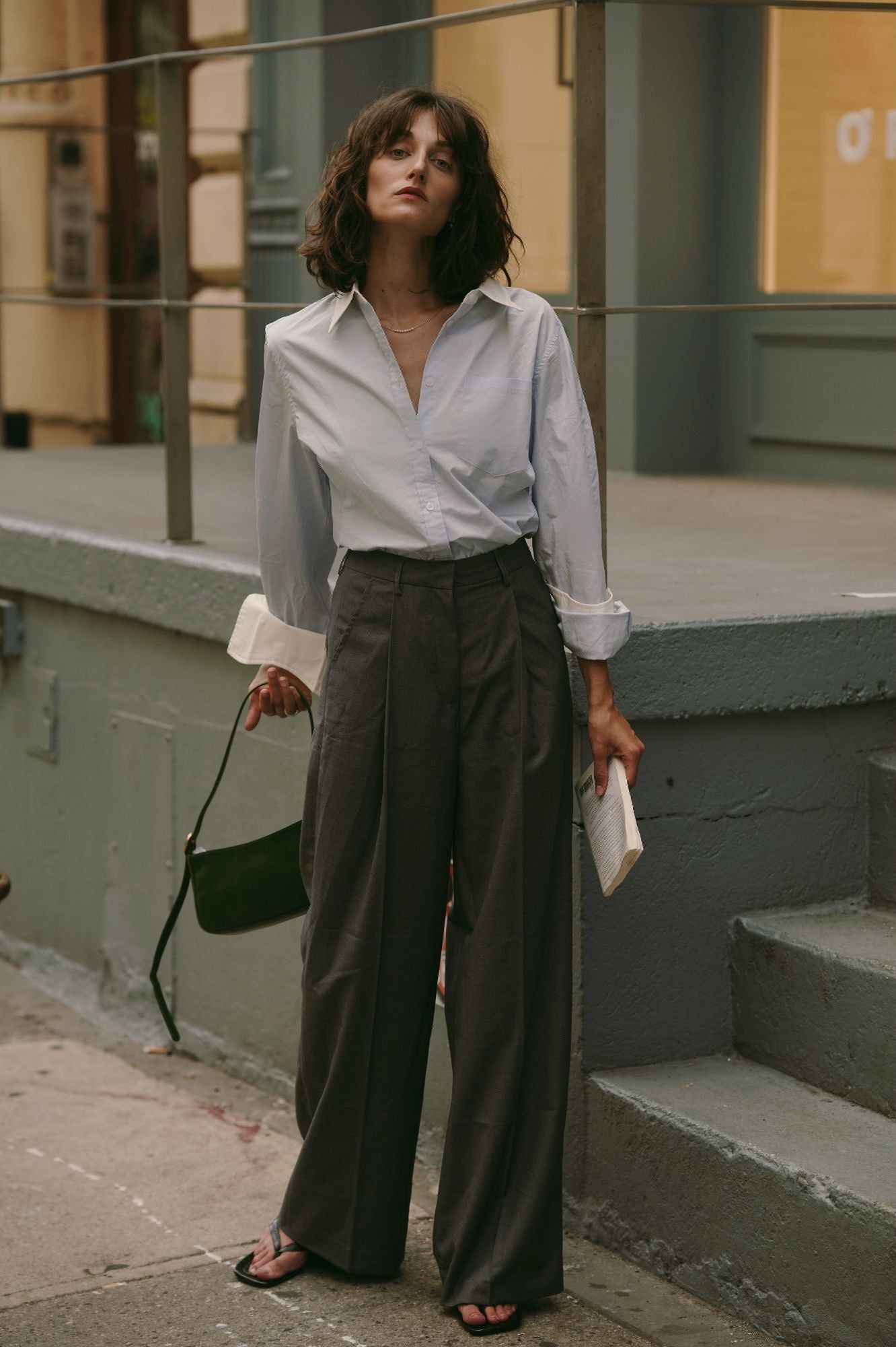 Frank Pleated Wide-Leg Trousers (Final Sale) sold by VERAFIED product image thumbnail 4