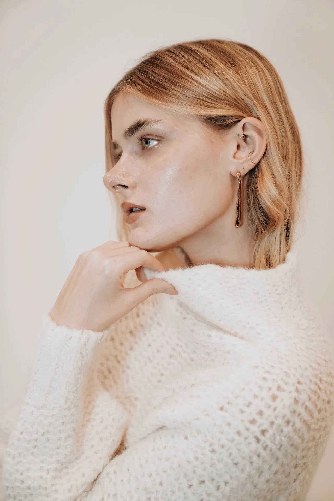Gold Tapered Drop Earrings sold by VERAFIED product image thumbnail 3