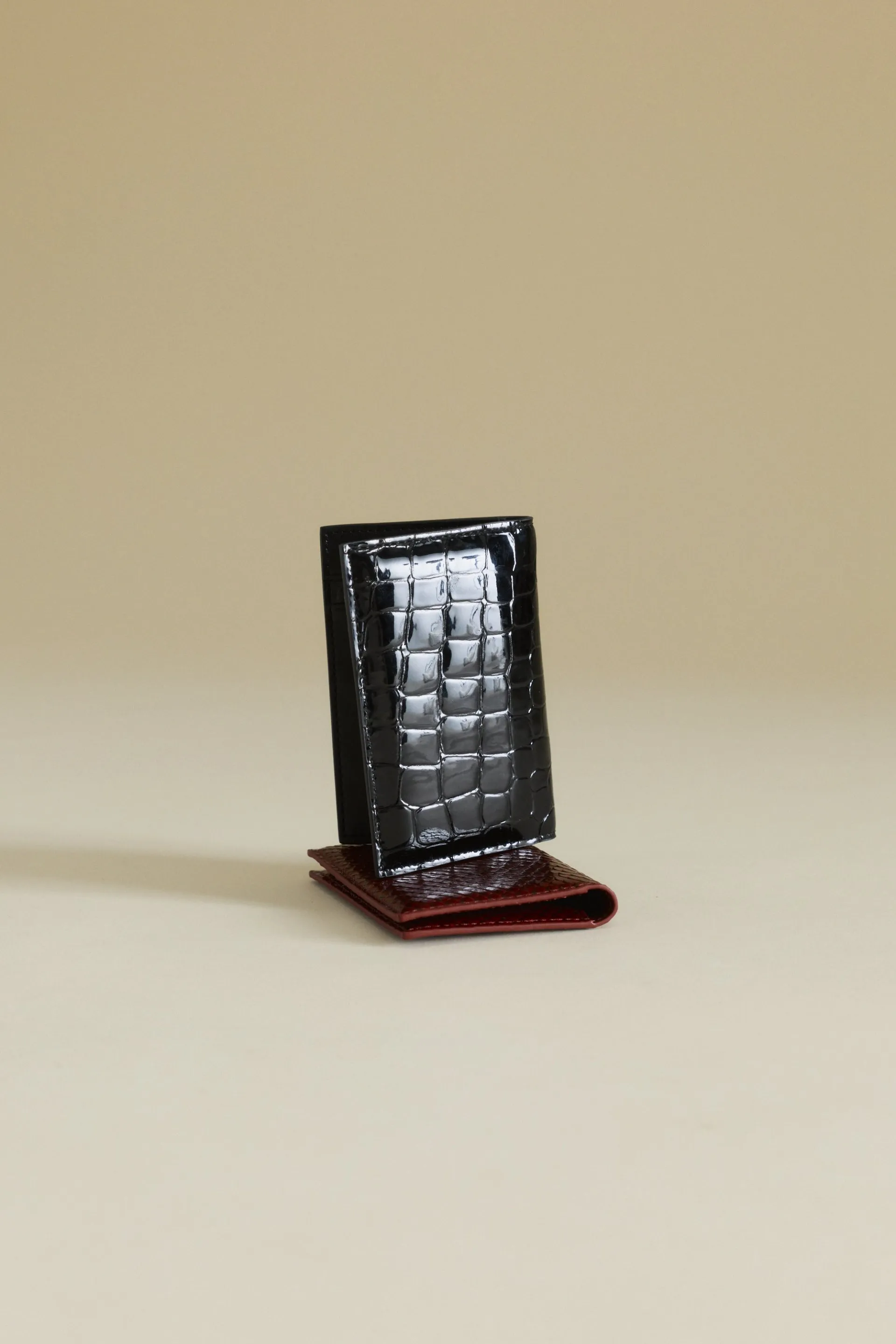 Black Croc Embossed Wallet sold by VERAFIED product image thumbnail 5