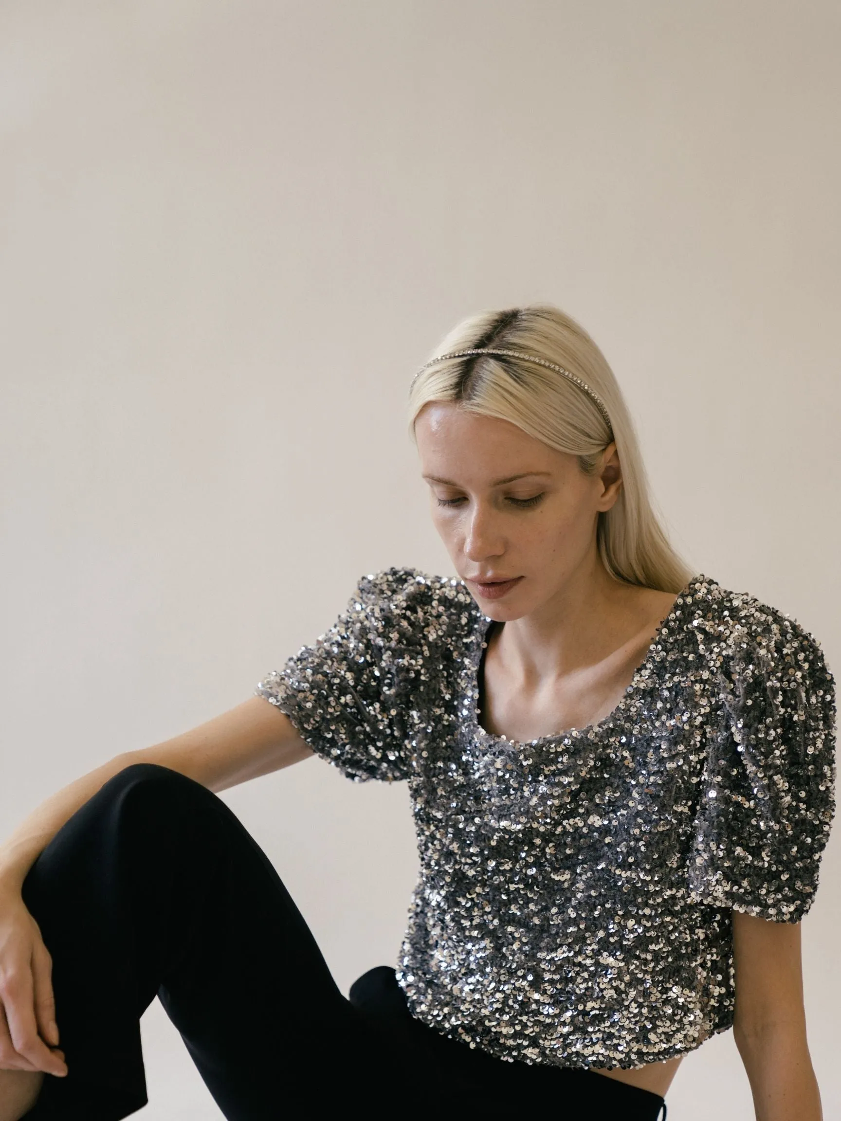 Rhinestone Decor Headband (Final Sale) sold by VERAFIED product image thumbnail 5